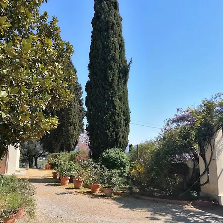 בית נופש San Giustino *